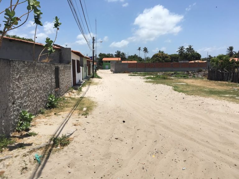 Dirt streets in Santo Amaro Brazil